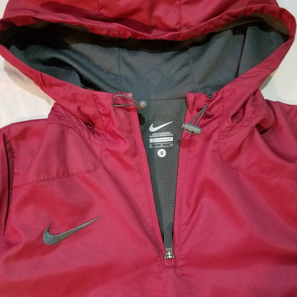 Nike Light Weight Pullover - image 2
